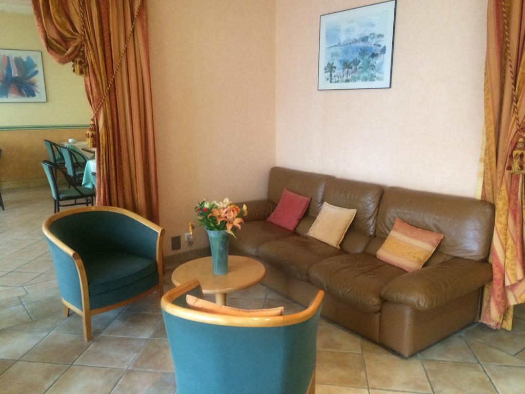 Anne De Beaujeu Hotel Gien Cameră foto