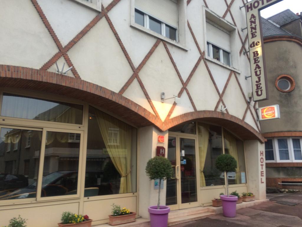 Anne De Beaujeu Hotel Gien Exterior foto
