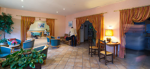 Anne De Beaujeu Hotel Gien Exterior foto